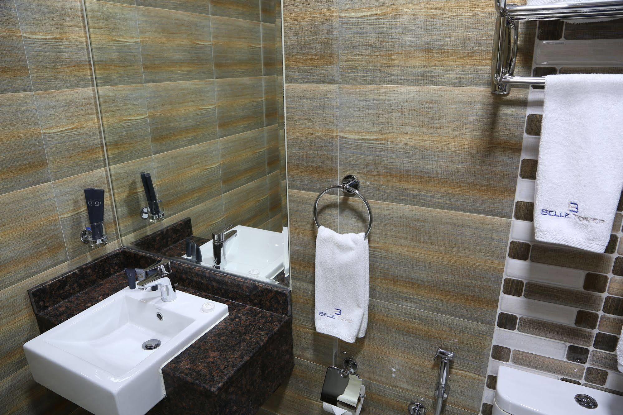 Belle Tower Luxury Apartments Manama Eksteriør bilde